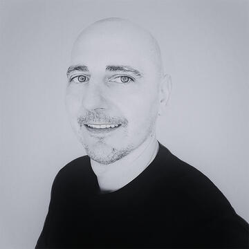 Piotr Szlezinger – grafik DTP Zdjęcie Piotra Szlezingera – grafik DTP